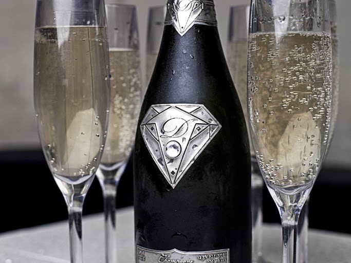 Champagne or Sparkling Wine at a Wedding?