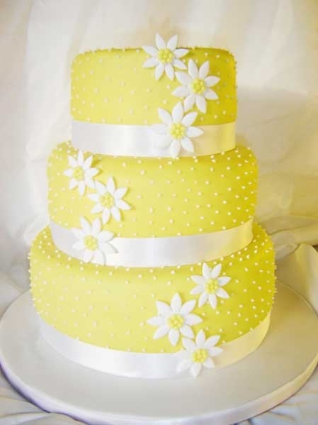 Lemon yellow wedding cake