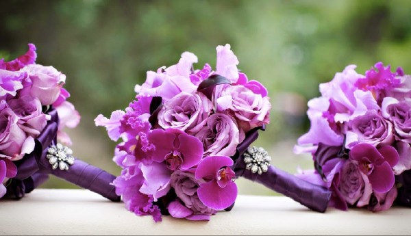 Purple bridesmaids bouquets