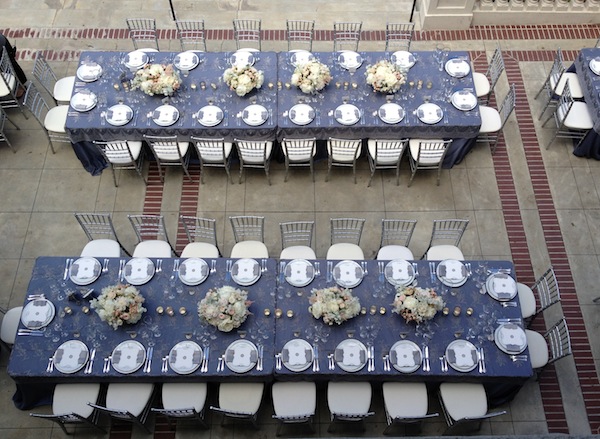 Grey-blue-wedding-tablescape