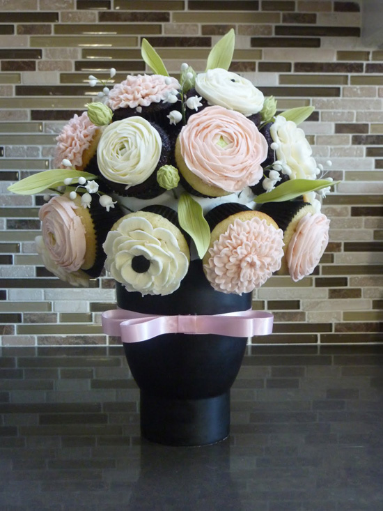 cupcake floral bouquet via Wedding Bells